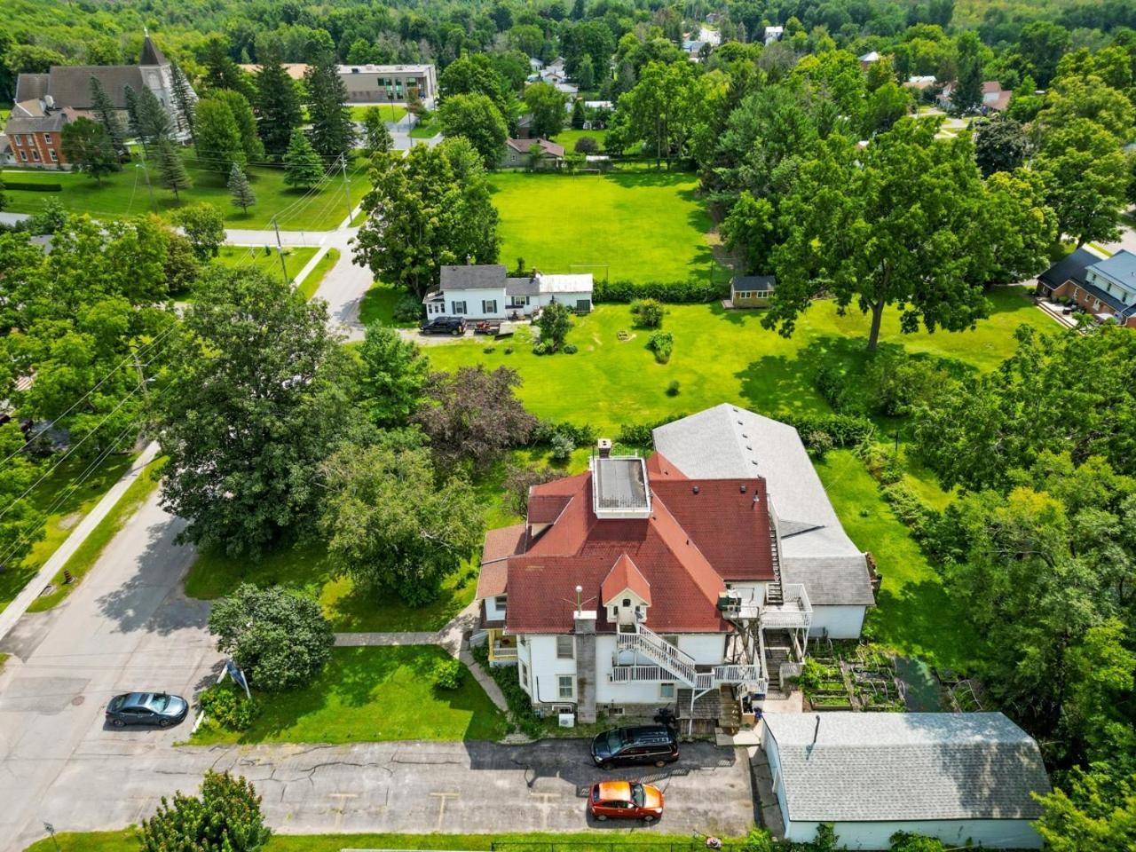 Marmora And Lake Inn Apartment Exterior foto